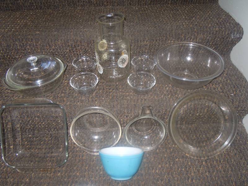 lot 61 image: Lot of Glassware