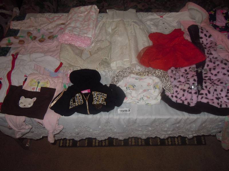 lot 543 image: Lot of Kids Clothes