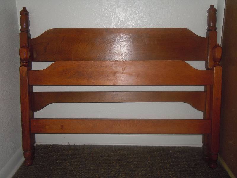 lot 677 image: Headboard