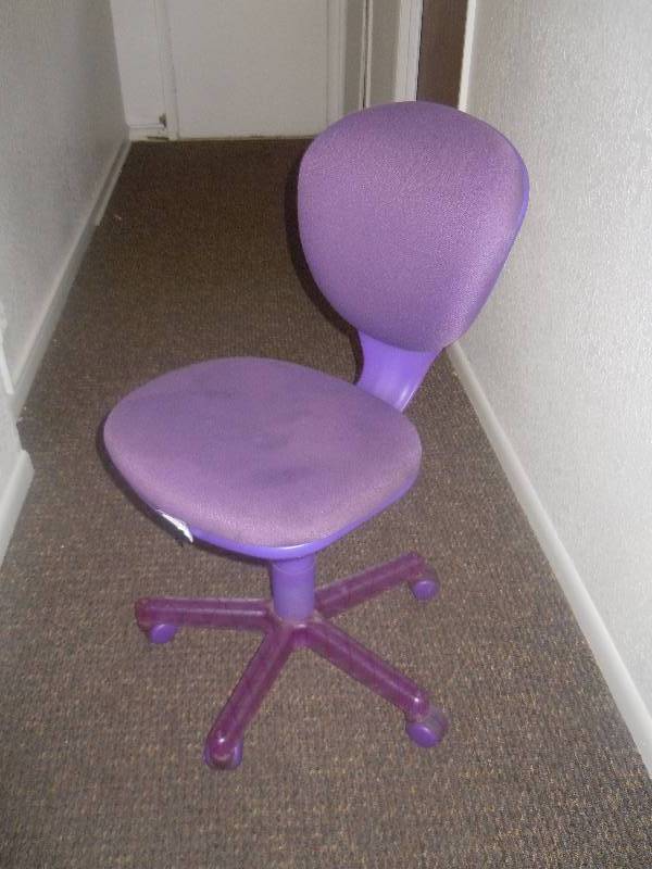 lot 678 image: Office Chair