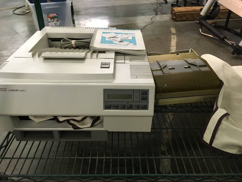 lot 6104 image: HP Laserjet II Printer with trays