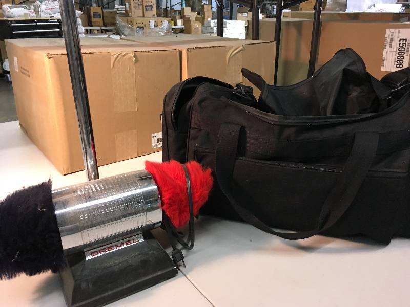 lot 6105 image: Dremel Shoe Polisher and duffle bag