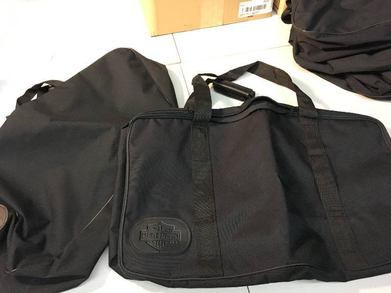 lot 6109 image: Harley Davidson Bags (2)