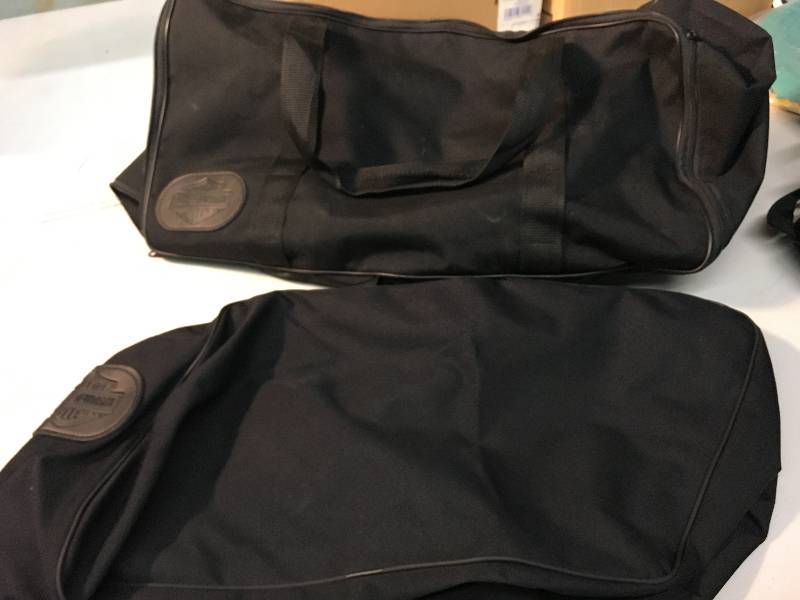 lot 6112 image: Harley Davidson Bags (2)