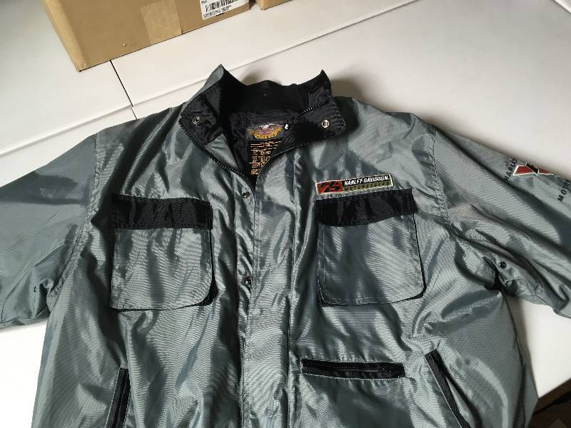 lot 6092 image: Harley Davidson Wind Jacket (L)