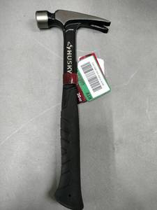lot 1470 image: Husky 20oz Steel Rip Claw Hammer