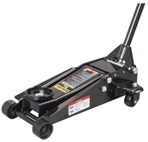 lot 2104 image: Black Jack 4 Ton Hydraulic Garage Jack