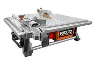 lot 3292 image: Ridgid R4021 120-Volt 6.5 Amp Corded 7 Inch Self-Aligning Table Top Wet Tile Saw