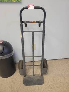 lot 15603 image: Milwaukee 2in1 Utility Dolly