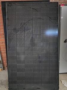 lot 2077 image: QCELLS Model Q.PEAK DUO BLK-G6 340
