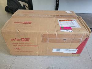 lot 15614 image: Solar Edge Single Phase Inverter W HD Wave Technology