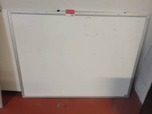 lot 15685 image: An Assortment of 3 Whiteboards