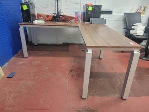lot 15701 image: L-Shaped Dark Brown Wood Laminate Office Desk, Metal Base