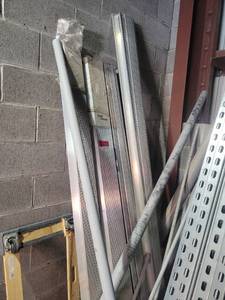 lot 15769 image: Lot of 73 Angle Brackets