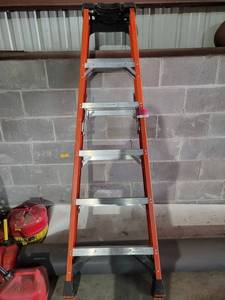 lot 15782 image: Orange Werner 6ft Ladder