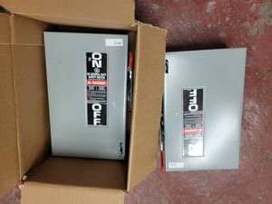 lot 15732 image: Lot of 2 GE Safety Switches, 30 Amps