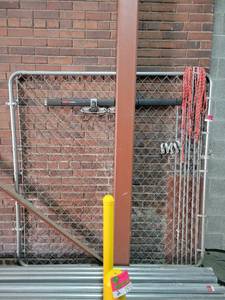 lot 15753 image: 70in Metal Gate W Latch