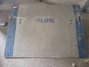 lot 15760 image: Uline 4ft Dock Plate