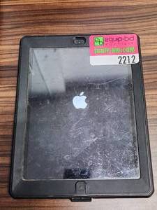 lot 2212 image: Apple IPad