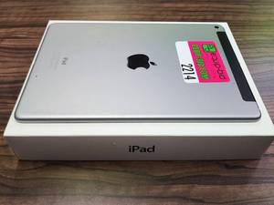 lot 2214 image: Apple IPad