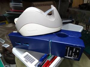 lot 33360 image: Lot of Office Items