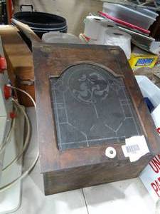 lot 33362 image: Old Pantry Box w Glass Top