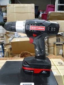 lot 33385 image: Craftsman 38 Drill Driver  19.2 w Lithium Battery   Works