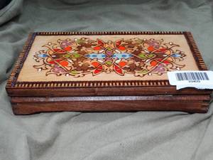 lot 33409 image: Decorative Wood Cigar Box w Squished Pennies Wichita Zoo and Colorado