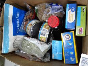 lot 33425 image: Mixed Lot of Food