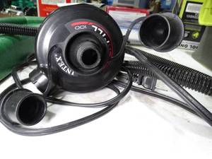 lot 33447 image: Intex 100 Portable Air Pump