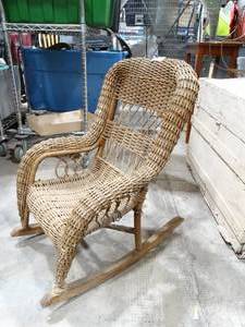 lot 33504 image: Unique kids Wicker Rocking Chair