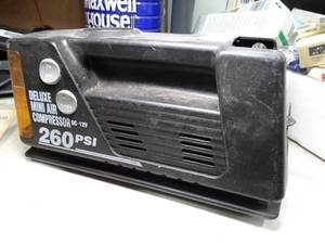 lot 33548 image: DC-12V Deluxe Mini Air Pump 260 PSI