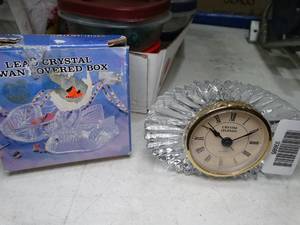 lot 33685 image: Small Desktop Decor