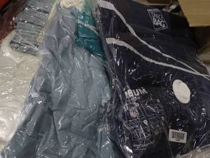 lot 33689 image: Vacuum Bagged Bedding and Linens