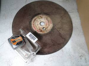 lot 33718 image: Cutting - Grinding Disc  Tape Measure  Ash tray
