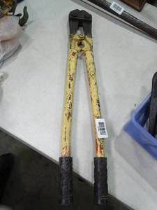 lot 33732 image: HIT Bolt Cutter