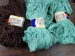 lot 33742 image: 3 - Maysville Rug Filler Material