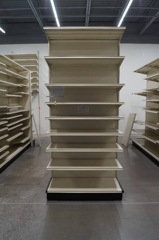 lot 7008 image: 1 Gondola Unit Lozier Brand (The Cadillac of shelving)