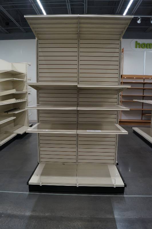 lot 7018 image: 1 Gondola Unit