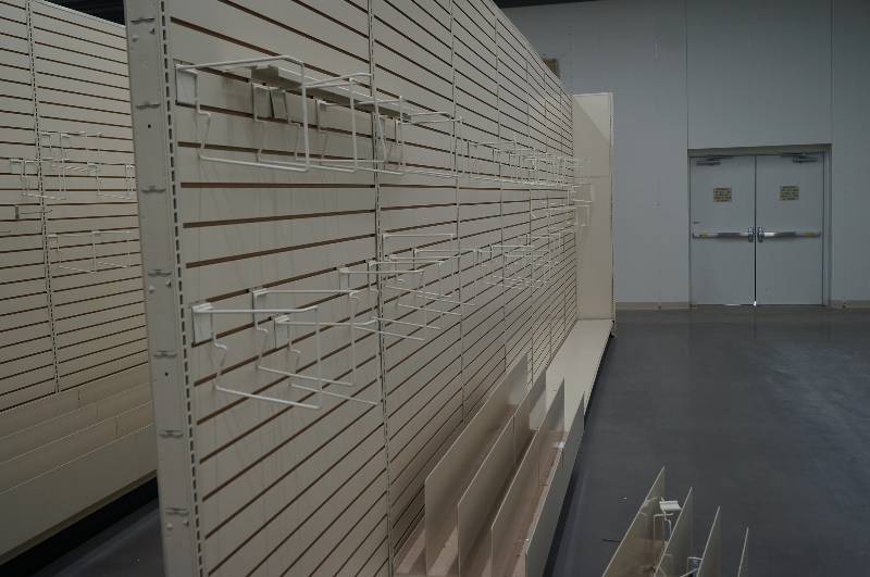 lot 7024 image: 1 Gondola Unit Lozier Brand (The Cadillac of shelving)