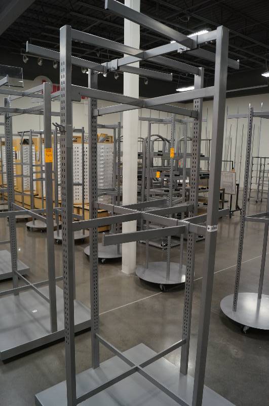 lot 7036 image: 7 Rolling Merchandiser Units - Excellent Condition