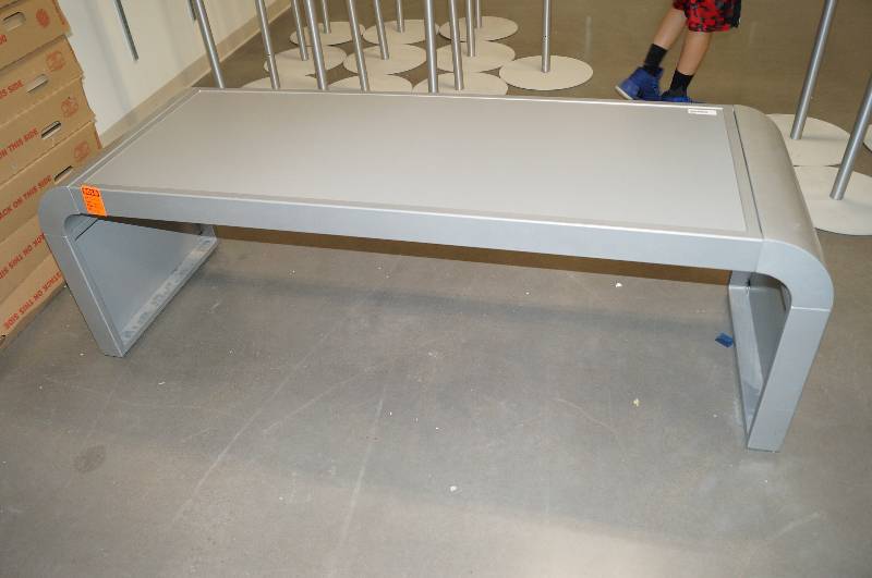 lot 7063 image: Nice metal bench