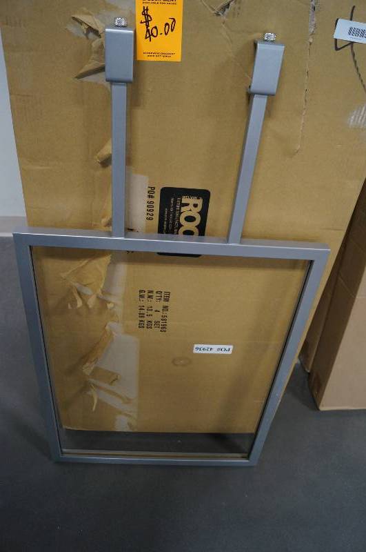 lot 7086 image: 4 Sign holders New in box