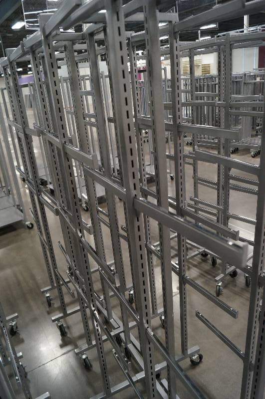 lot 7112 image: 5 Rolling Display Racks