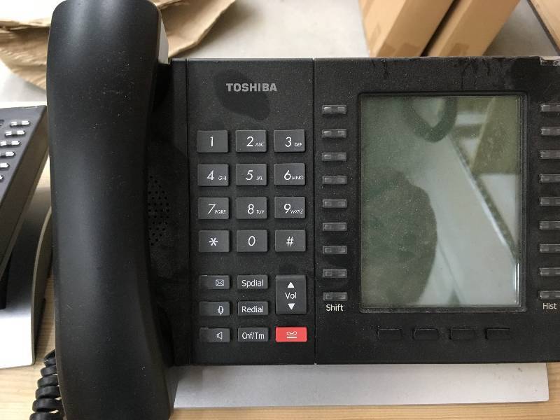 lot 5502 image: 4 Toshiba Digital Business Telephone DP5130-SDL