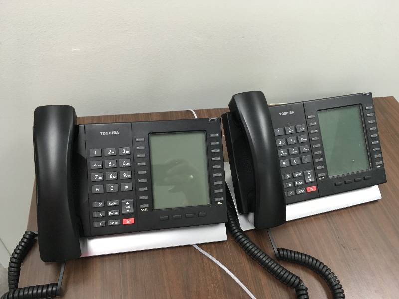 lot 2028 image: 2 Toshiba Phones