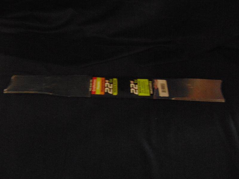 lot 7024 image: (1) max power 22 cut mower blade, fits Craftsman, Poulan, Husqvarna