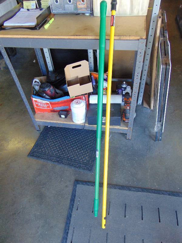 lot 7035 image: (2) ct. lot handles Rubbermaiid Commercial Hygen & Vikan