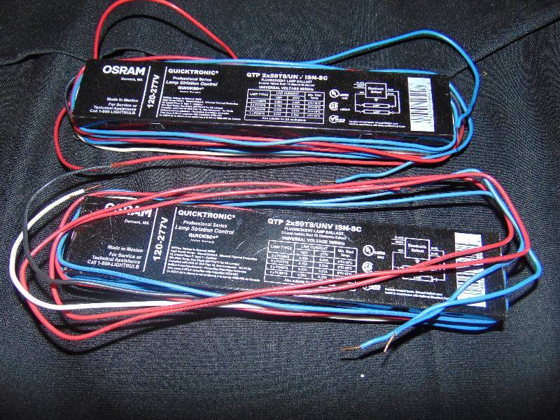 lot 7081 image: (2) ct. lot Osram Quiktronic ballast Professional Series Lamp Striation Control 120-277V QTP 2 x 59T8 UNV ISN SC Sylvania