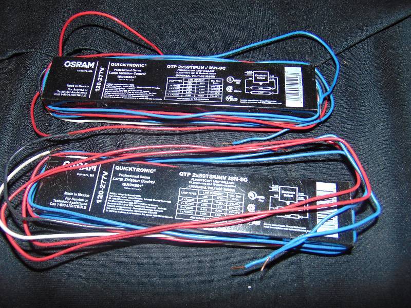 lot 7083 image: (2) ct. lot Osram Quiktronic ballast Professional Series Lamp Striation Control 120-277V QTP 2 x 59T8 UNV ISN SC Sylvania